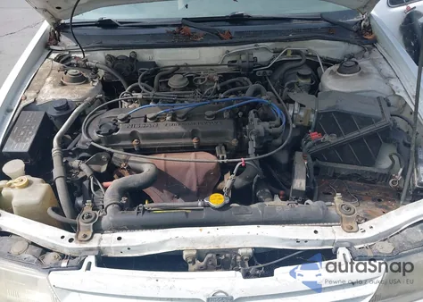 1997 Nissan Altima Gle/Gxe/Se/Xe z USA, uszkodzony, nr VIN 1N4BU31D8VC252347